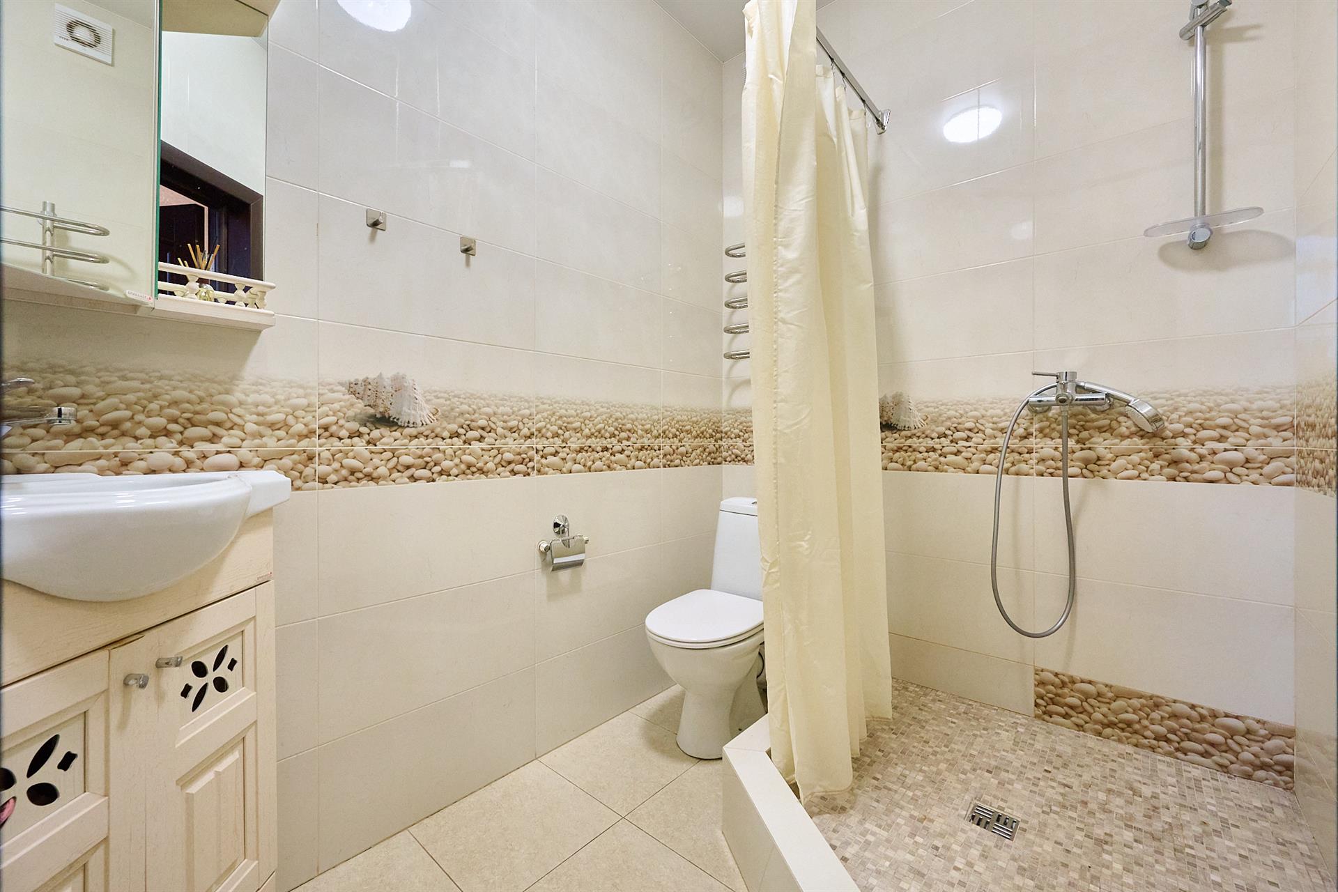 Фото №21: Дом 172 м² + 8 сот. - Лорис, ул. Элитная, 31