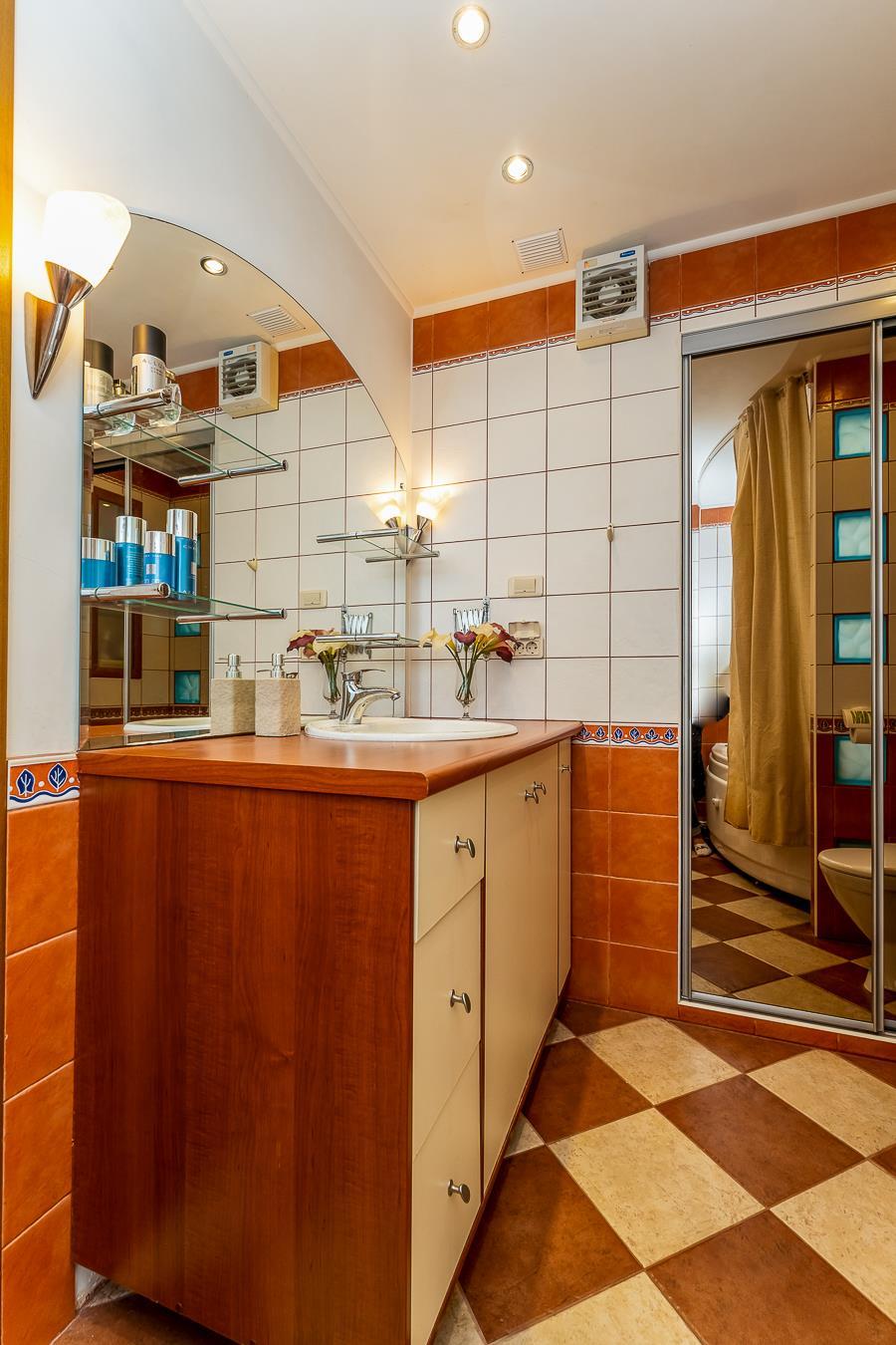 Фото №12: 2-комнатная квартира 70 м² - Краснодар, Западный внутригородской округ, мкр. Фестивальный, ул. Рашпилевская, 325/1