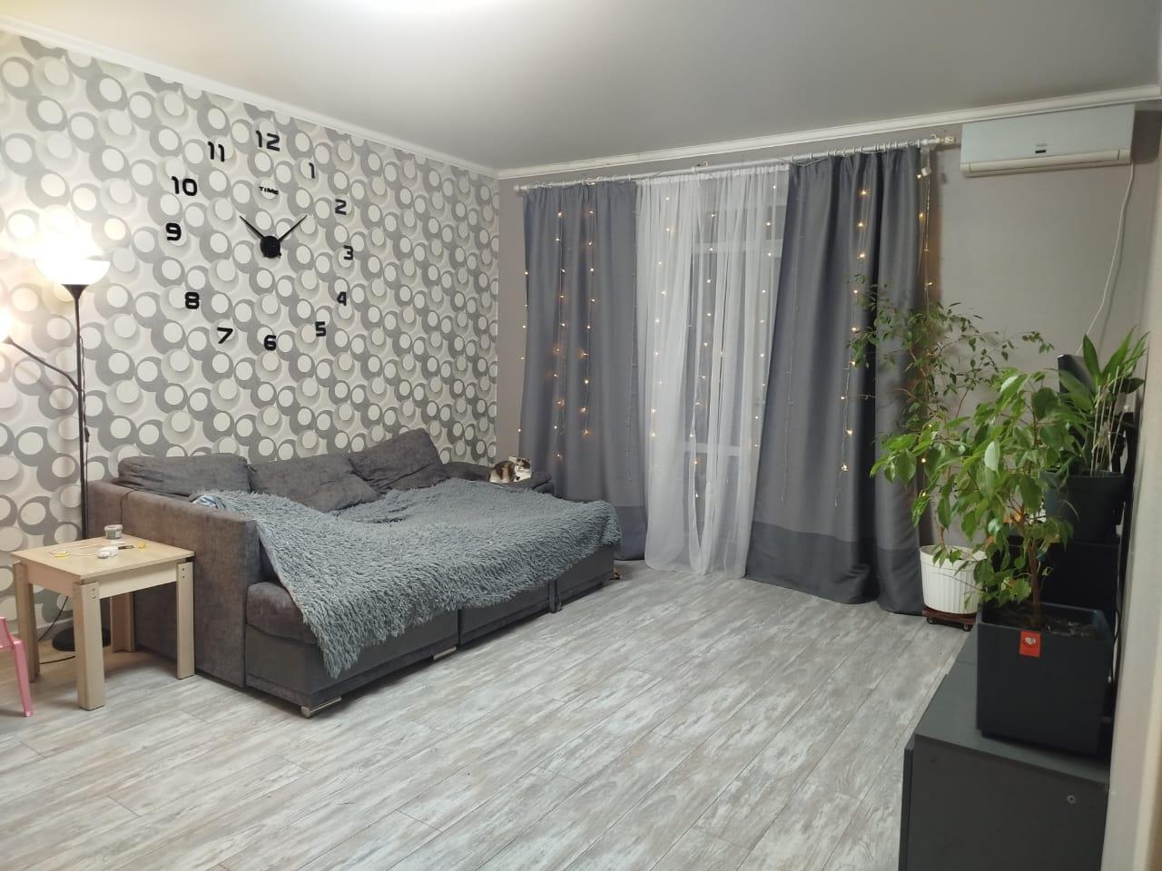 Фото №1: 2-комнатная квартира 59 м² - Краснодар, Прикубанский внутригородской округ, Завод Радиоизмерительных Приборов, имени Петра Метальникова, жилой комплекс Лучезарный, мкр. Музыкальный, ул. имени Сергея Есенина, 129/5