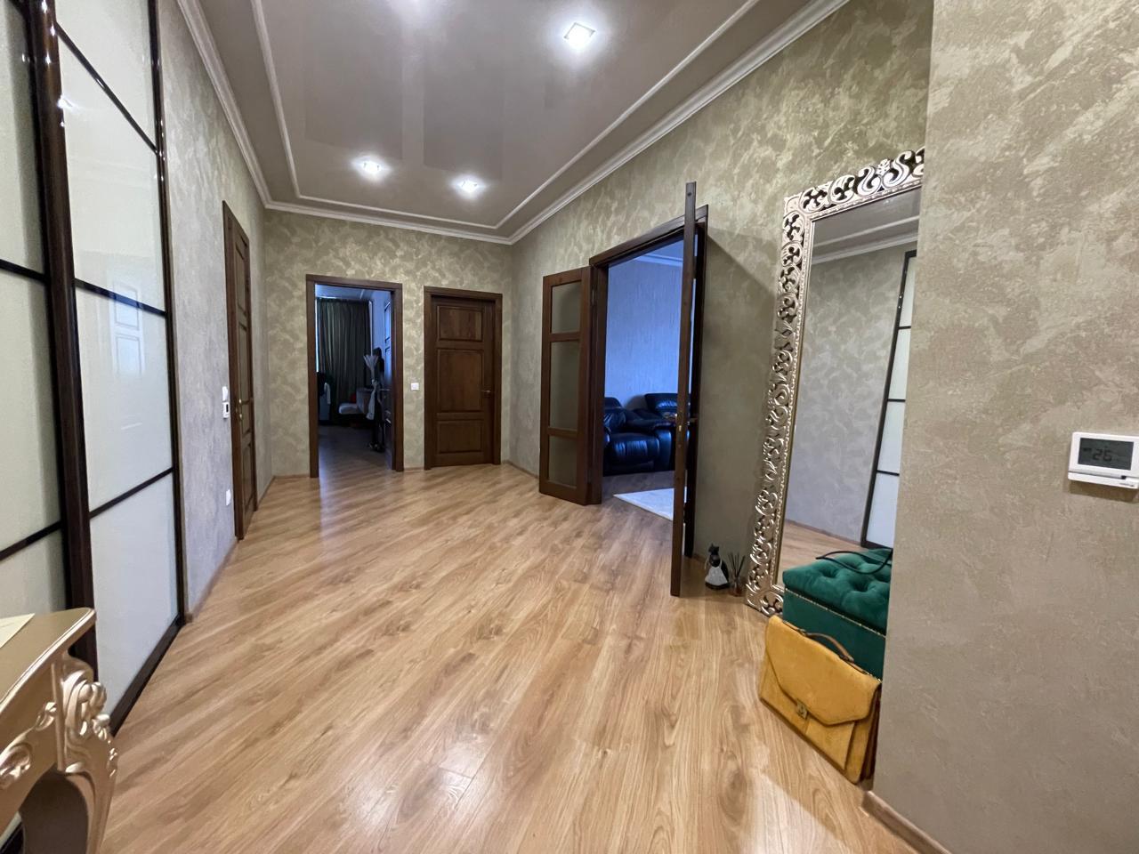 Фото №8: 3-комнатная квартира 107 м² - Краснодар, ул. Памяти Чернобыльцев, 8