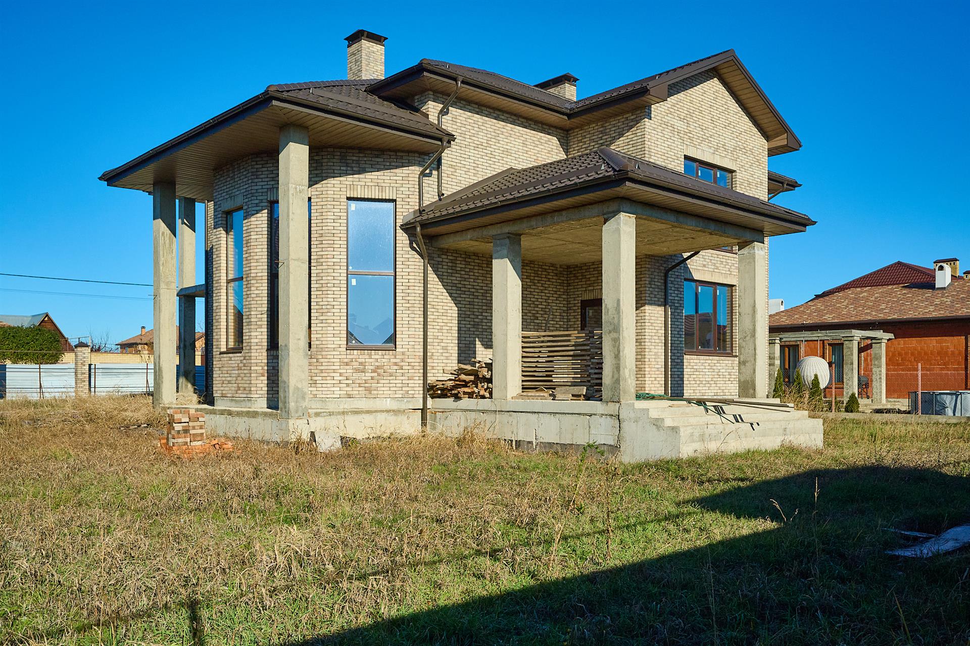 Фото №1: Дом 319 м² + 12.58 сот. - Ленина, Карасунский внутригородской округ, мкр. территория ДНТ Виктория, ул. Школьная, 23