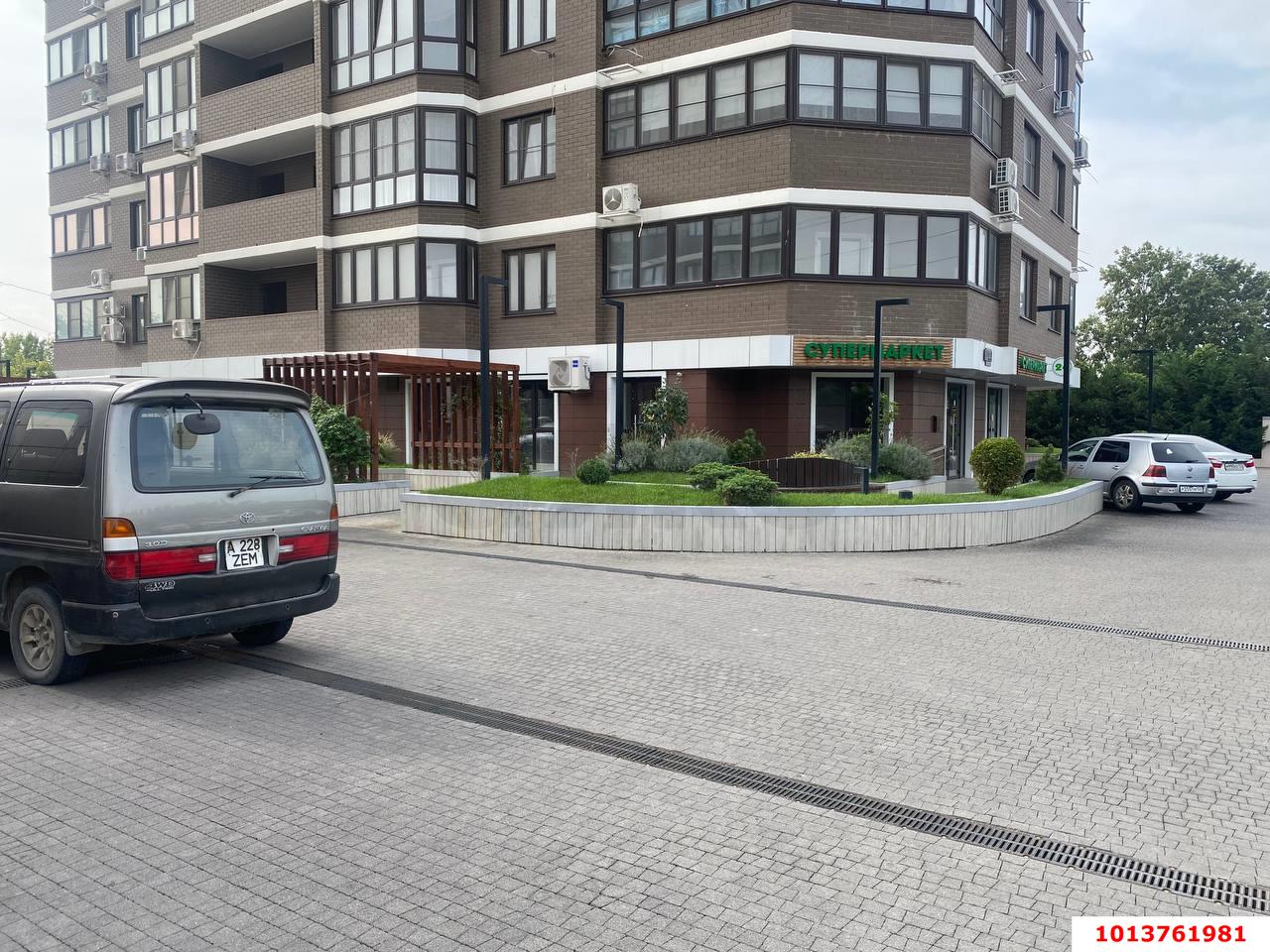 Фото №10: Торговое помещение 140 м² - Краснодар, жилой комплекс На высоте, ул. Каляева, 263/4