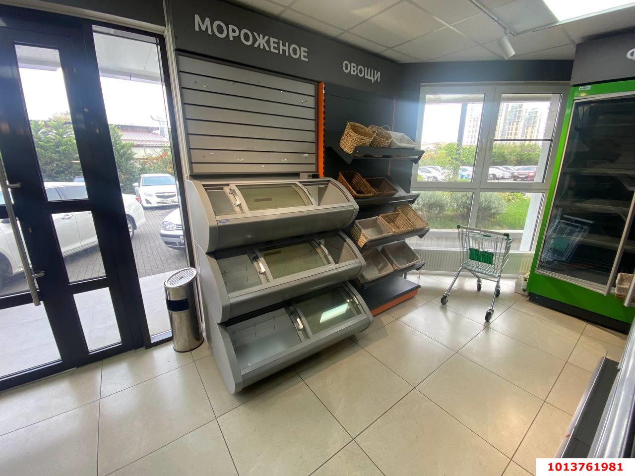 Фото №8: Торговое помещение 140 м² - Краснодар, жилой комплекс На высоте, ул. Каляева, 263/4