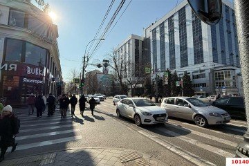 Фото №1: Торговое помещение 1700 м² - Краснодар, мкр. Центральный, ул. Красная, 80