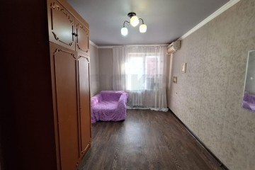 Фото №2: Комната 12 м² - Краснодар, мкр. Хлопчато-бумажный Комбинат, ул. Уральская, 81А