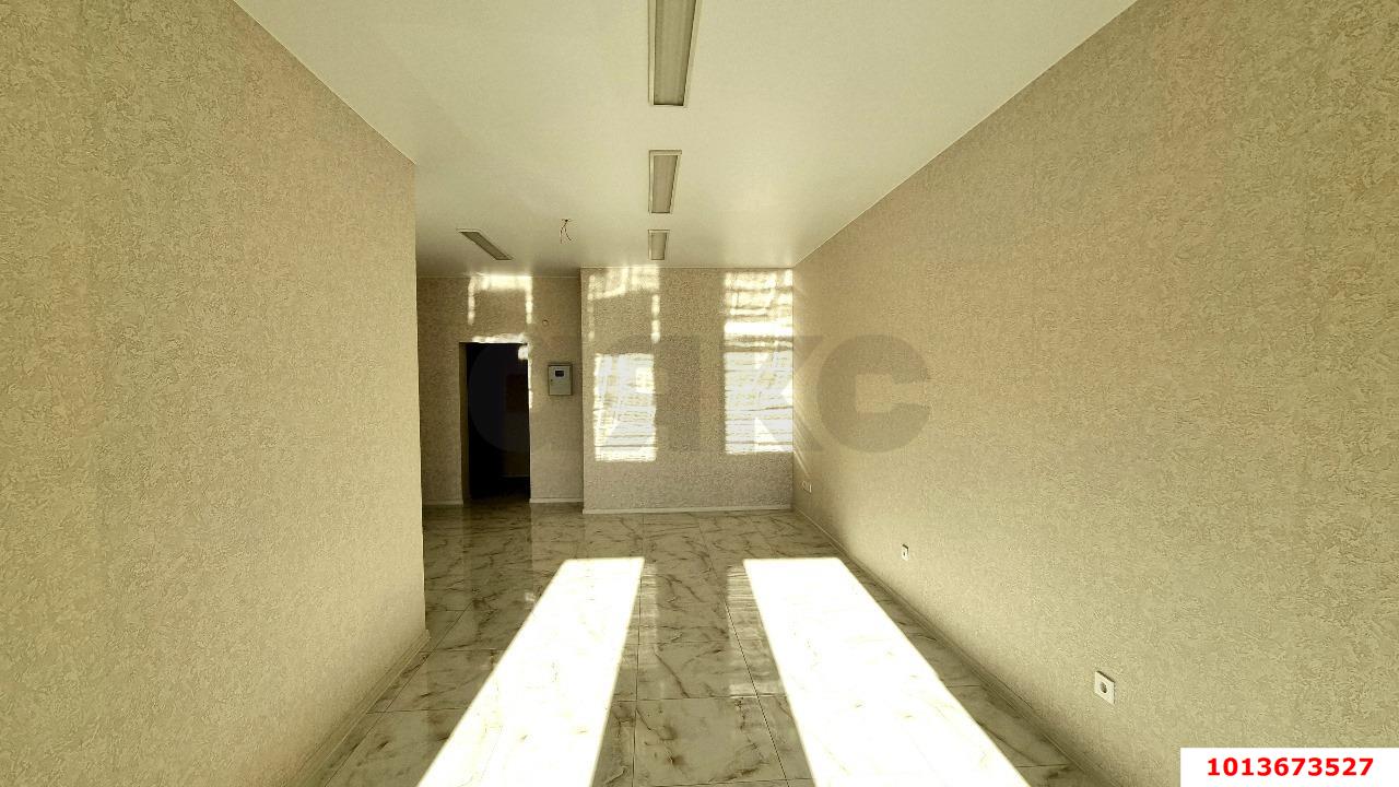 Фото №5: Коммерция 60 м² - Краснодар, жилой комплекс Южане, Карасунский внутригородской округ, Хлопчато-бумажный Комбинат, Прикубанский внутригородской округ, жилой комплекс Лиговский, Центральный внутригородской округ, Центральный, мкр. Микрохирургии глаза, ул. Главная городская площадь