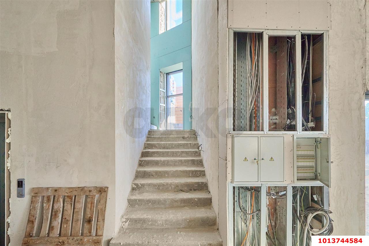 Фото №10: Коммерция 2251 м² - Краснодар, ул. имени В.Н. Мачуги, 31