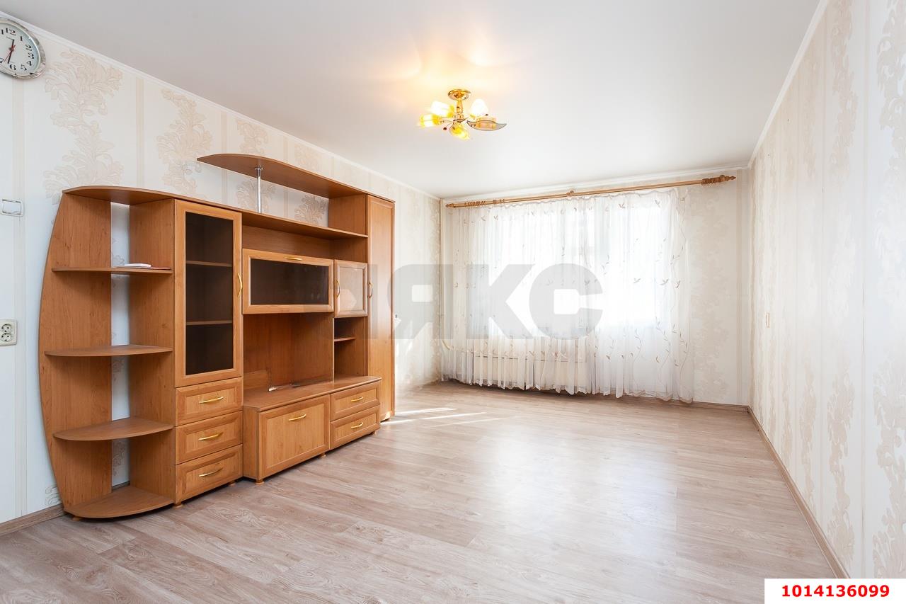 Фото №1: 2-комнатная квартира 51 м² - Краснодар, Юбилейный, ул. 70-летия Октября, 4