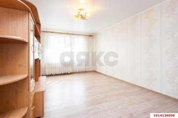 Фото №2: 2-комнатная квартира 51 м² - Краснодар, мкр. Юбилейный, ул. 70-летия Октября, 4