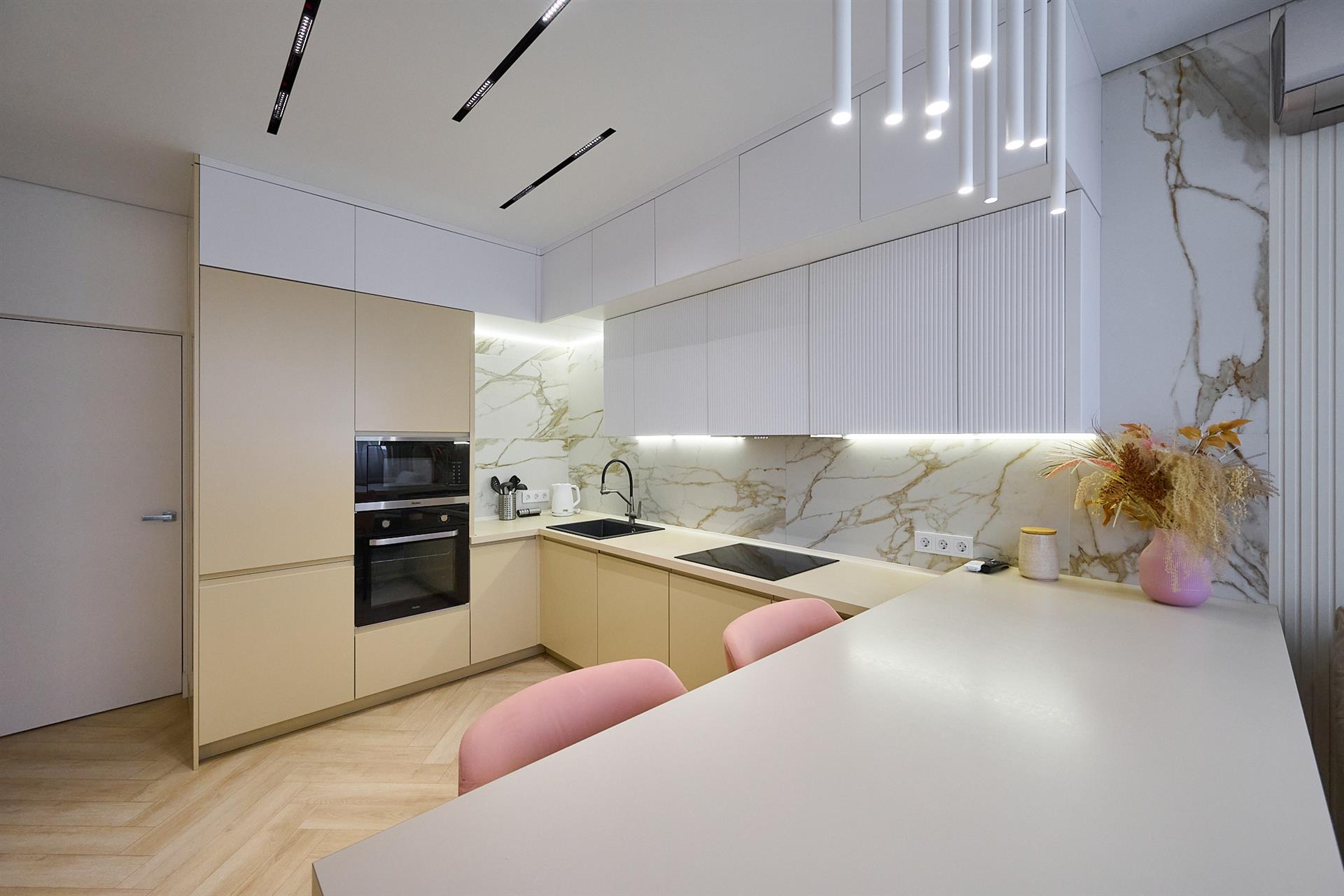 Фото №6: 2-комнатная квартира 70 м² - Краснодар, ЖК Все Свои Вип, Табачная Фабрика, жилой комплекс Все Свои, мкр. Центральный внутригородской округ, ул. Колхозная, 5