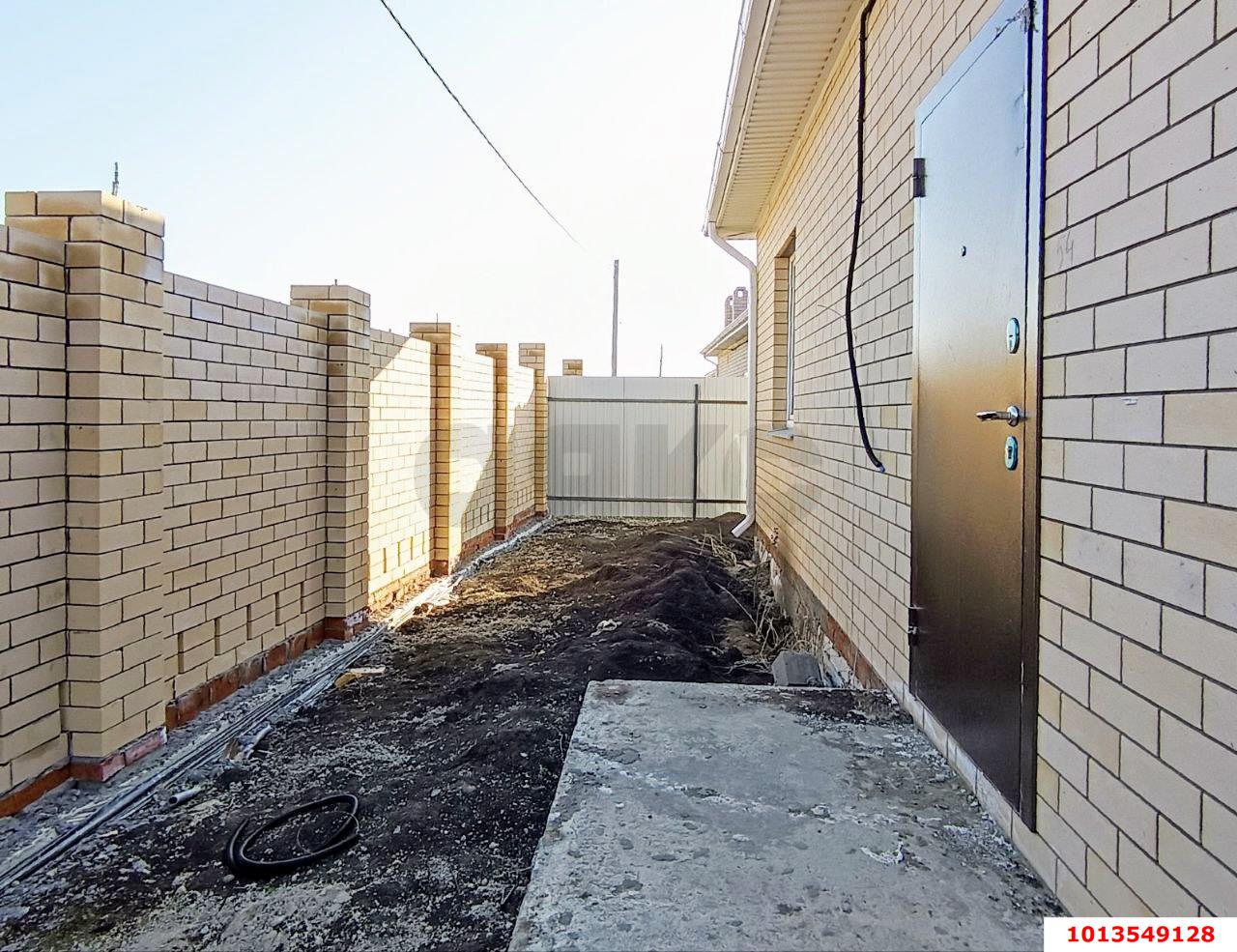 Фото №2: Дом 72 м² + 3 сот. - Южный, коттеджный  Южная столица, ул. Динская, 27