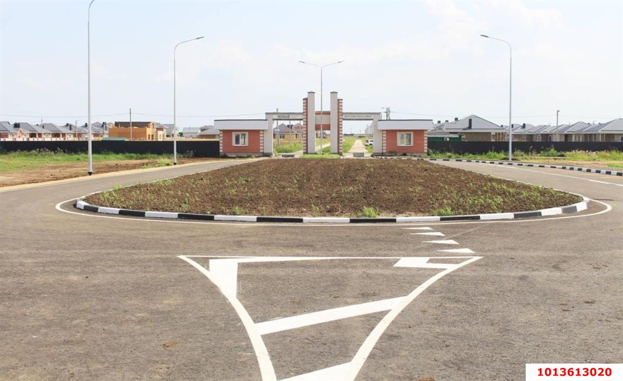 Фото №2: Земельный участок 6 сот. - Рублёвский-2, мкр. Карасунский внутригородской округ, ул. Крайняя, 37