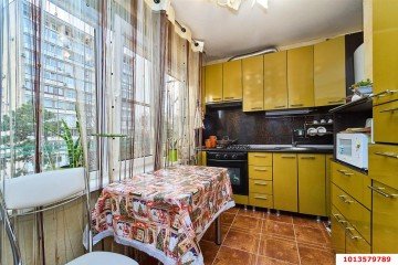 Фото №3: 3-комнатная квартира 70 м² - Краснодар, мкр. Западный внутригородской округ, ул. Красная, 155