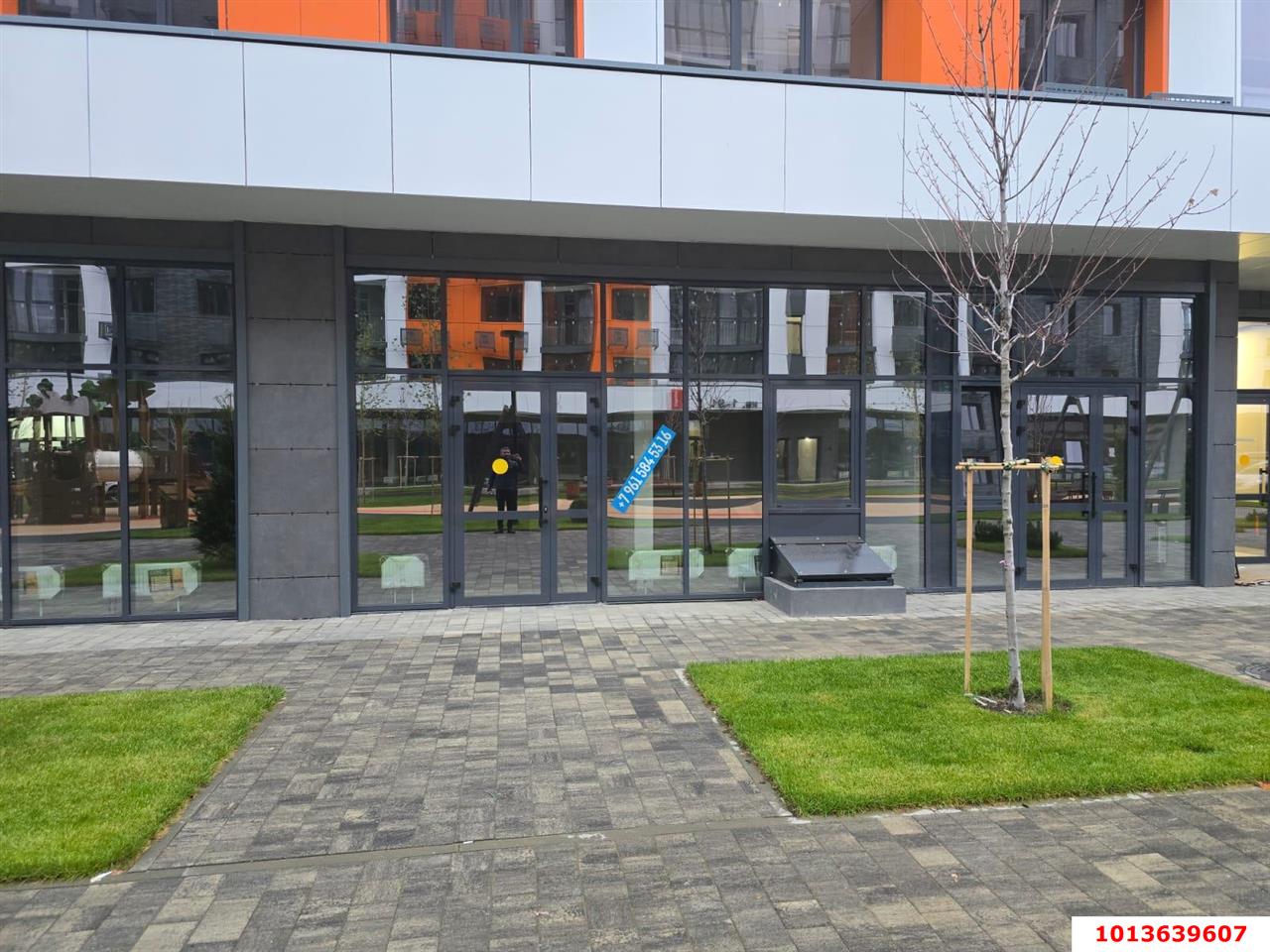 Фото №2: Коммерция 46 м² - Краснодар, Прикубанский внутригородской округ, мкр. жилой комплекс Друзья, ул. имени Генерала Брусилова, 28к3