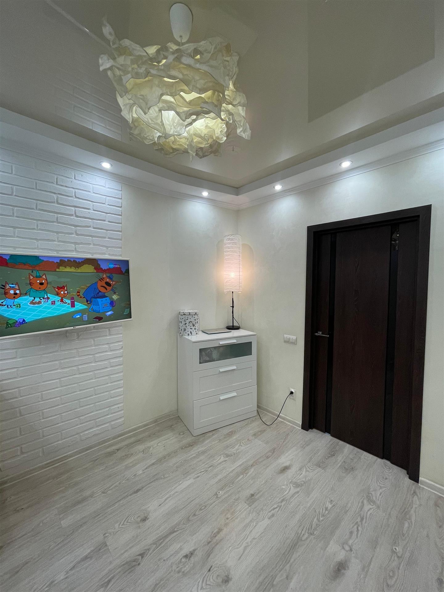 Фото №9: 1-комнатная квартира 46 м² - Краснодар, Музыкальный, ЖК Оникс, жилой комплекс Оникс, имени Петра Метальникова, Прикубанский внутригородской округ, мкр. Завод Радиоизмерительных Приборов, ул. Российская, 267к3