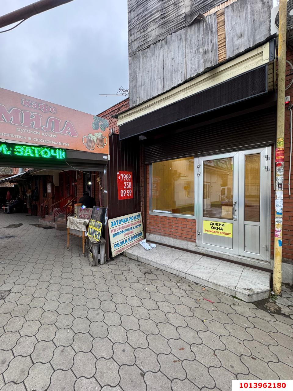 Фото №2: Торговое помещение 17 м² - Краснодар, Западный внутригородской округ, ул. имени Калинина, 466
