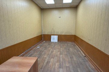 Фото №4: Торговое помещение 17 м² - Краснодар, мкр. Западный внутригородской округ, ул. имени Калинина, 466