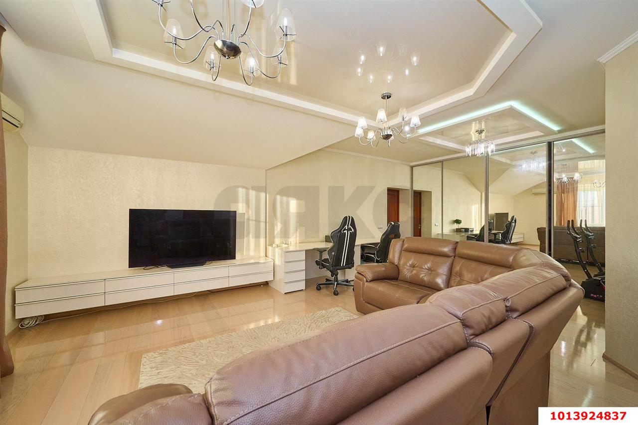 Фото №1: Дом 207 м² + 4.29 сот. - Краснодар, ул. Тебердинская, 13