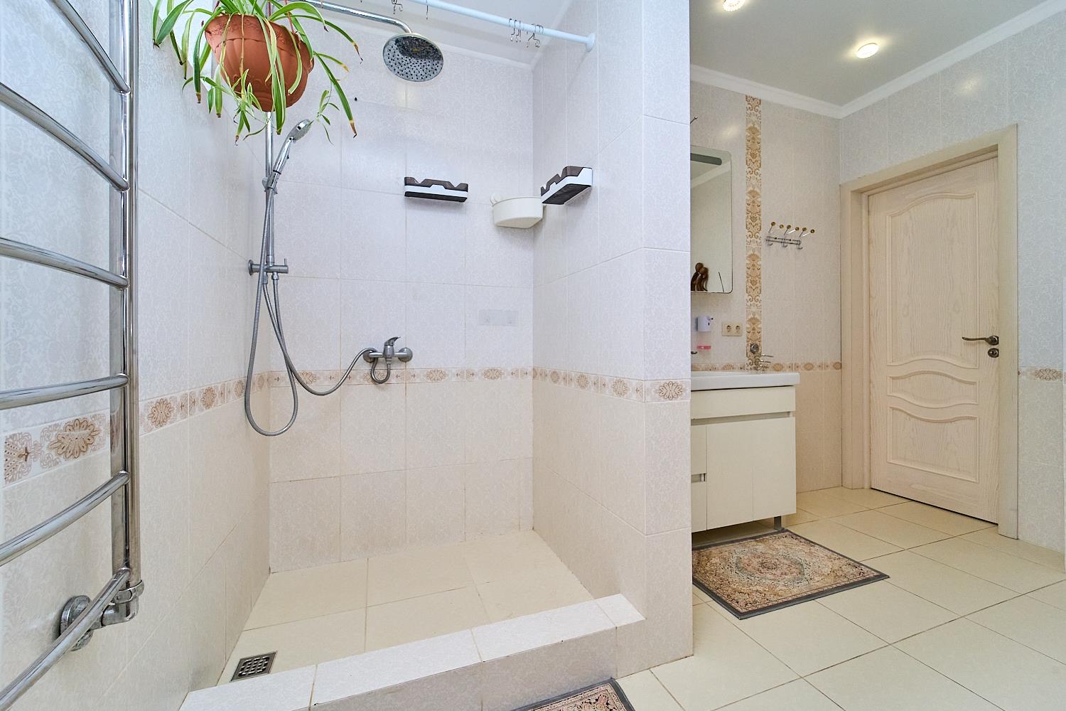 Фото №34: Дом 127 м² + 5 сот. - Новая Адыгея, Прикубанский внутригородской округ, Фестивальный, Отделение № 1 совхоза Солнечный, мкр. жилой комплекс Седьмой Континент, ул. Шоссейная, 2/3Б