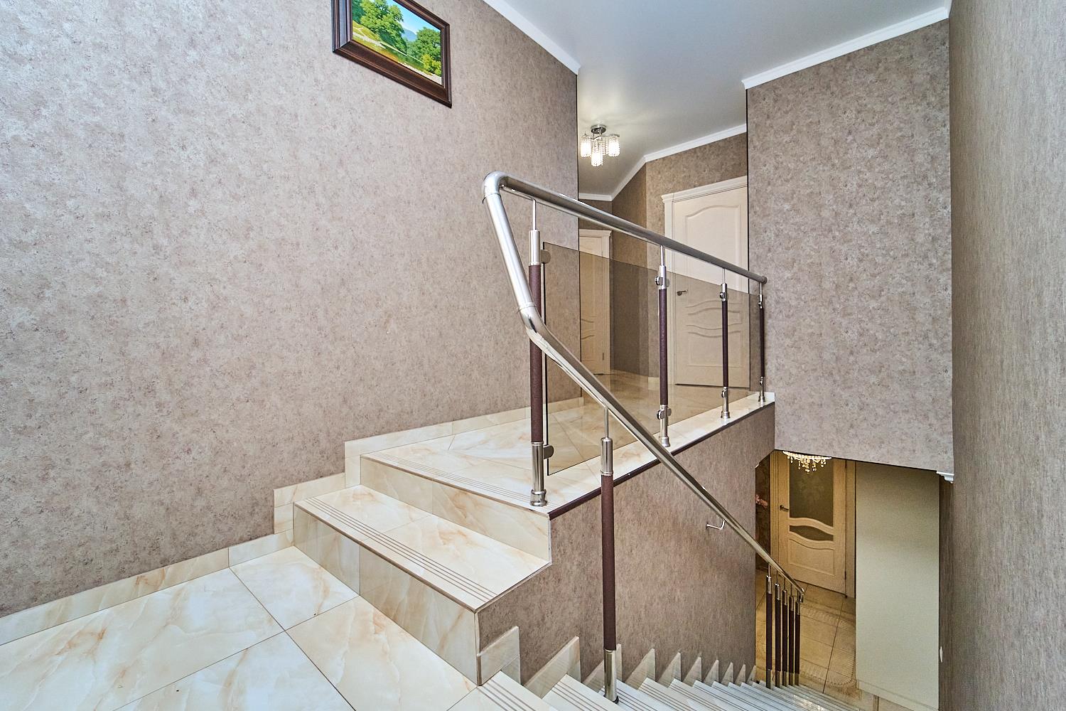 Фото №32: Дом 127 м² + 5 сот. - Новая Адыгея, Прикубанский внутригородской округ, Фестивальный, Отделение № 1 совхоза Солнечный, мкр. жилой комплекс Седьмой Континент, ул. Шоссейная, 2/3Б