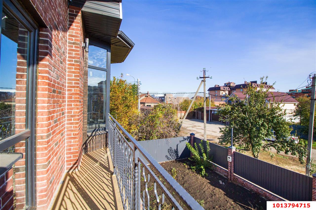 Фото №17: Дом 200 м² + 5.2 сот. - Краснодар, Калинино, ул. Уссурийская, 17