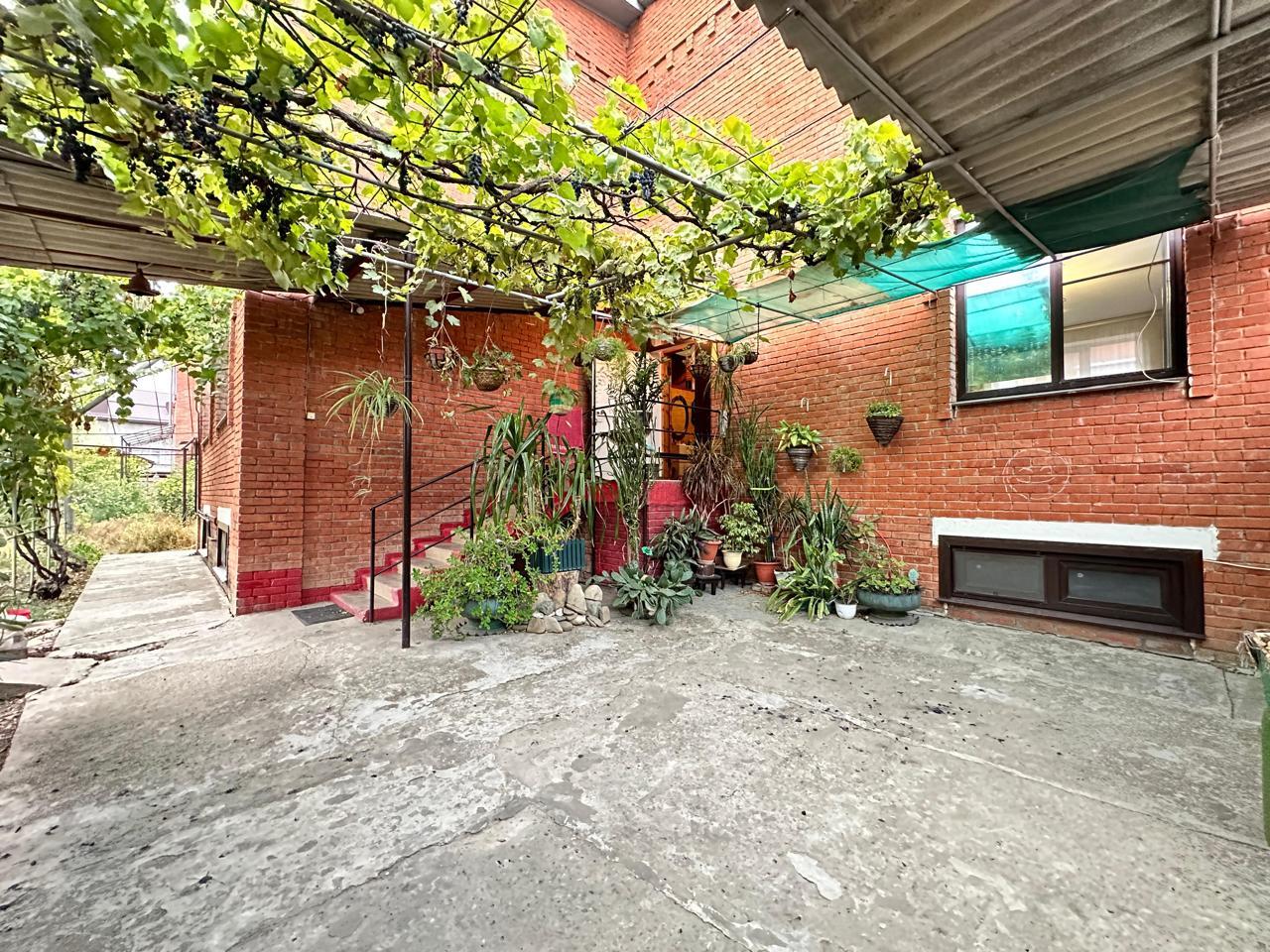 Фото №4: Дом 270 м² + 9 сот. - Краснодар, Прикубанский внутригородской округ, Калинино, мкр. Завод Радиоизмерительных Приборов, ул. Балетная