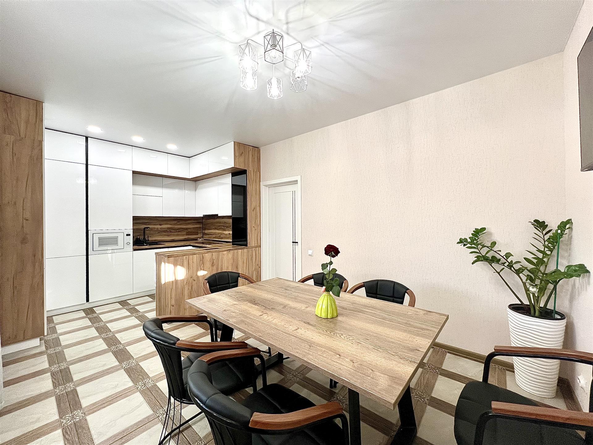 Фото №2: Дом 108 м² + 2.7 сот. - Российский, мкр. Прикубанский внутригородской округ, ул. Витебская, 53