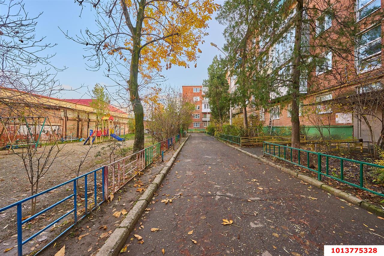 Фото №3: 1-комнатная квартира 30 м² - Краснодар, Центральный, ул. Коммунаров, 199