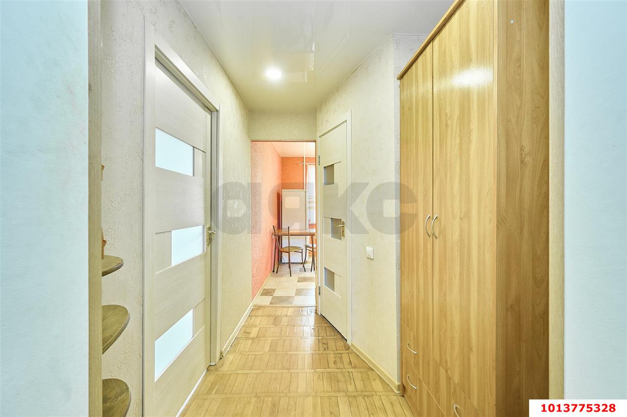 Фото №9: 1-комнатная квартира 30 м² - Краснодар, Центральный, ул. Коммунаров, 199