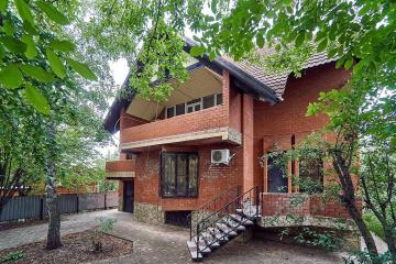 Фото №1: Дом 430 м² - Ленина, мкр. Карасунский внутригородской округ, ул. Казачья, 34