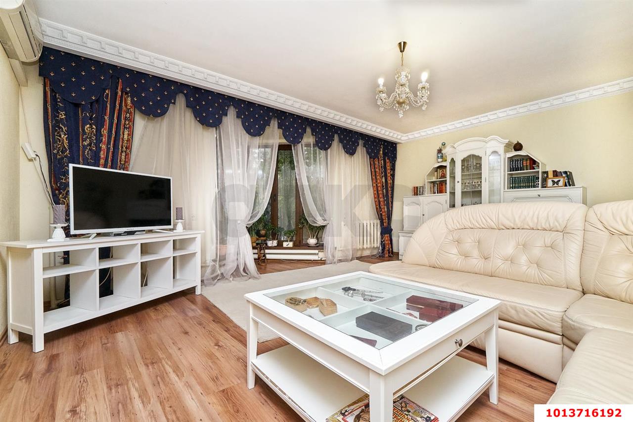 Фото №5: Дом 430 м² + 10.05 сот. - Ленина, мкр. Карасунский внутригородской округ, ул. Казачья, 34