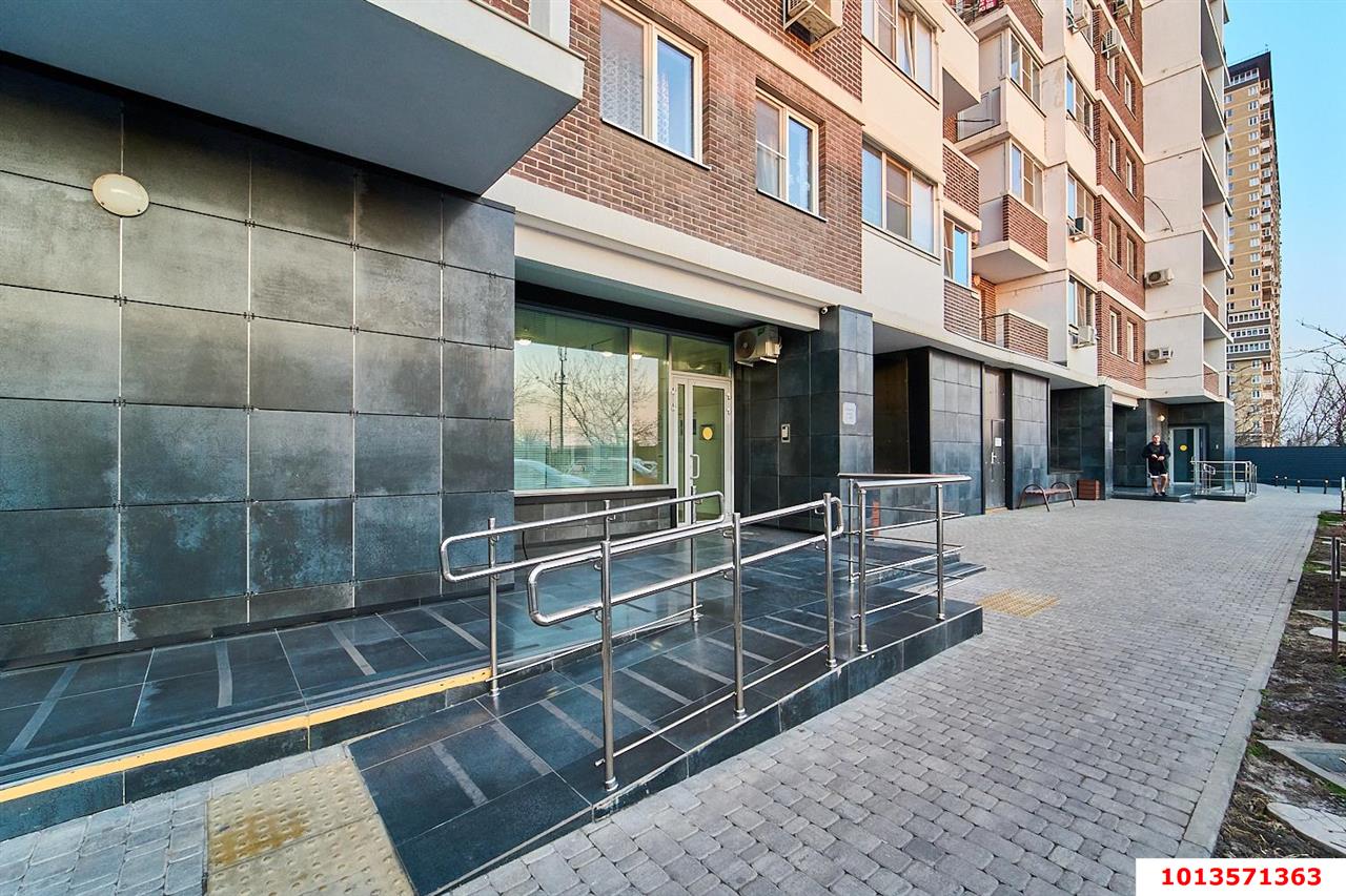 Фото №16: 2-комнатная квартира 70 м² - Краснодар, Пашковский, ул. Бородинская, 156/2