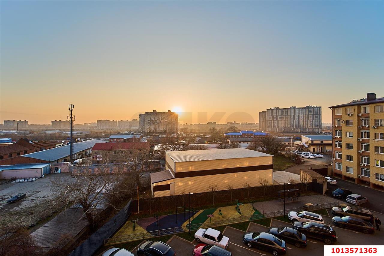 Фото №4: 2-комнатная квартира 70 м² - Краснодар, Пашковский, ул. Бородинская, 156/2