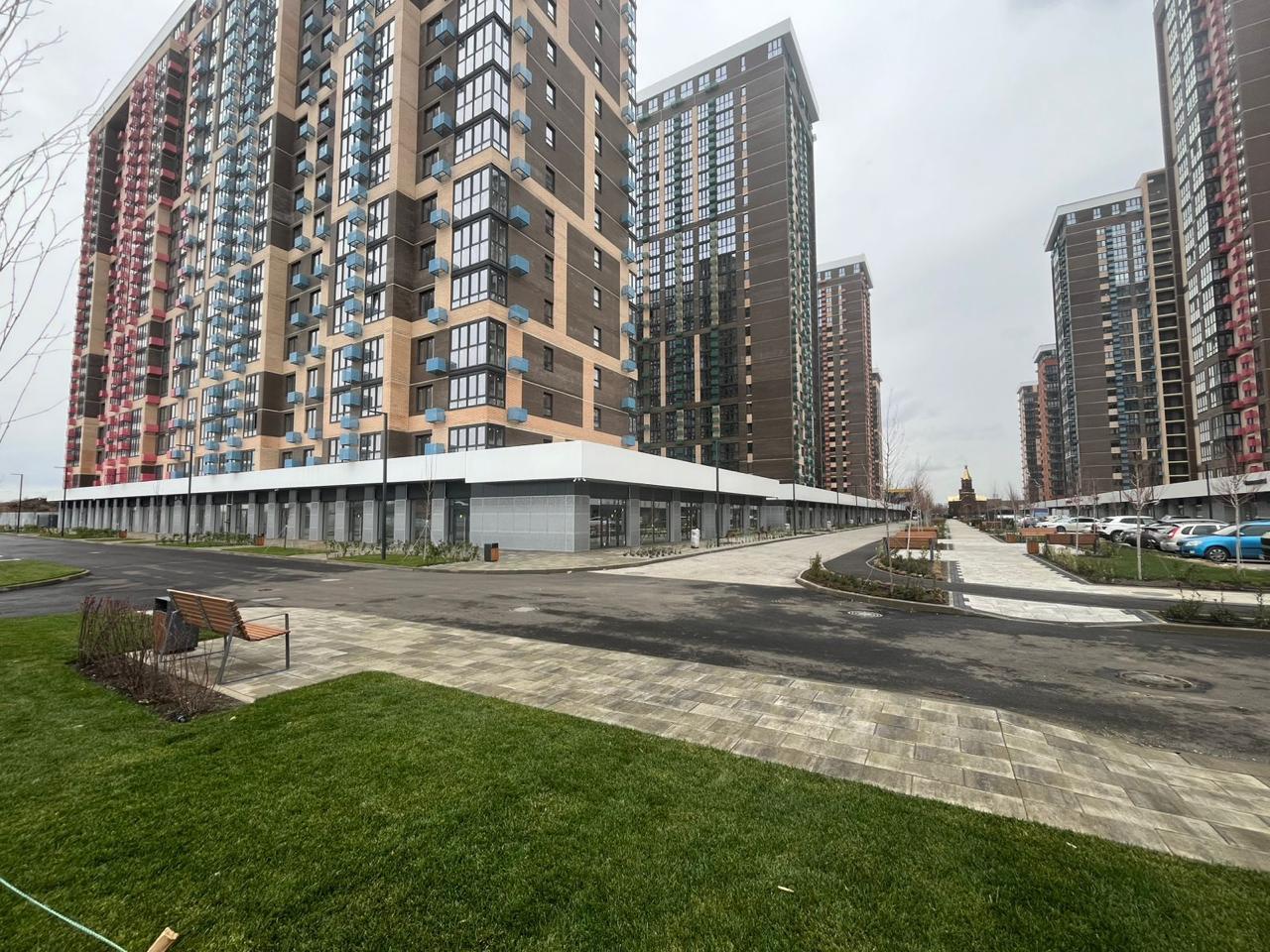 Фото №1: Коммерция 71 м² - Знаменский, Карасунский внутригородской округ, мкр. Родные Просторы, ул. Природная, 10Бк22