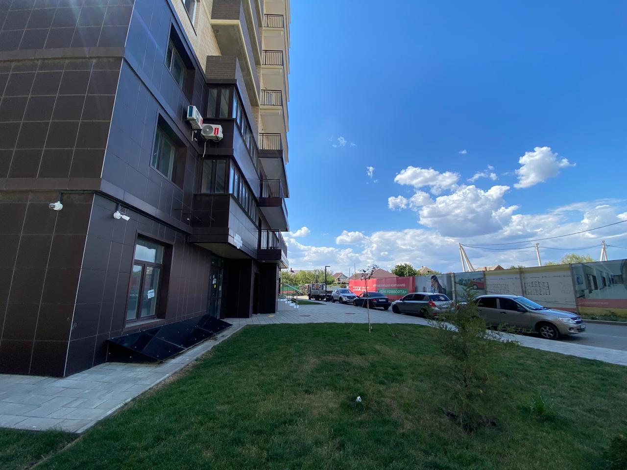 Фото №3: Коммерция 43 м² - Краснодар, Прикубанский внутригородской округ, мкр. жилой комплекс Ракурс, ул. имени Героя Ростовского, 8