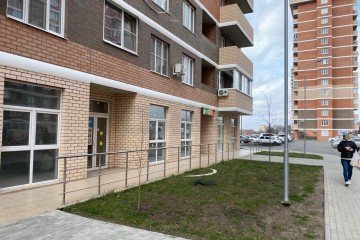 Фото №2: Торговое помещение 62 м² - Краснодар, п. Калинино, ул. Российская, 632