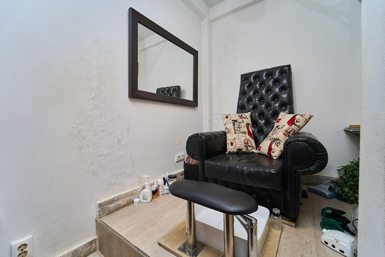 Фото №9: Коммерция 132 м² - Краснодар, Центральный внутригородской округ, мкр. Центральный, ул. Коммунаров, 34/1