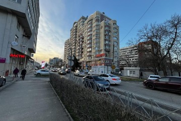 Фото №2: Торговое помещение 28 м² - Краснодар, мкр. Западный внутригородской округ, ул. Бабушкина, 295