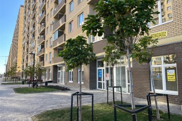 Фото №1: Торговое помещение 48 м² - Краснодар, мкр. жилой комплекс Дыхание, ул. Лётчика Позднякова, 2к18