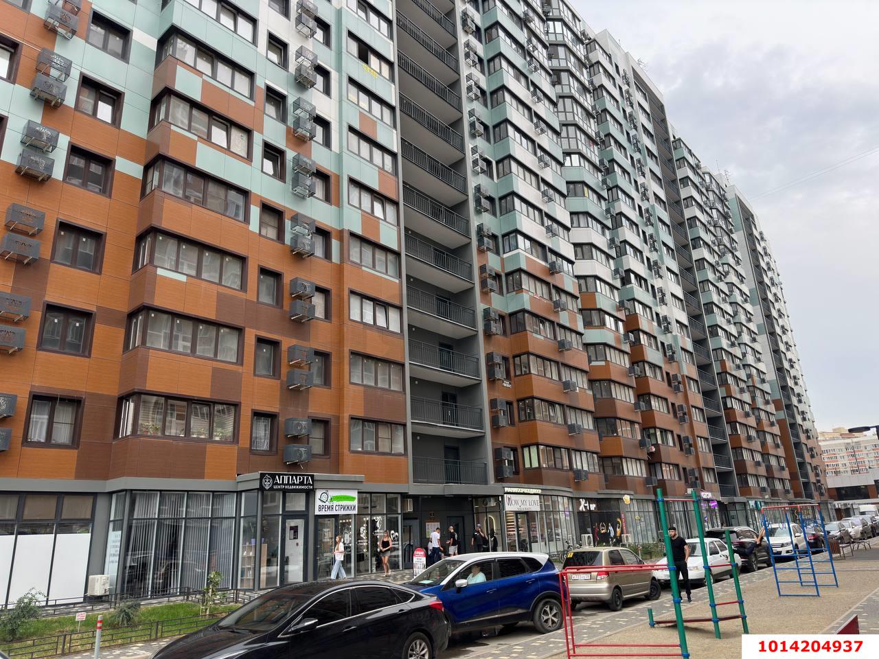 Фото №1: 3-комнатная квартира 79 м² - Краснодар, Прикубанский внутригородской округ, Россинского, мкр. жилой комплекс Россинский Парк, ул. Командорская, 15