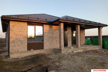 Фото №1: Дом 120 м² - Лазурный, мкр. Прикубанский внутригородской округ, ул. Льва Кассиля, 6