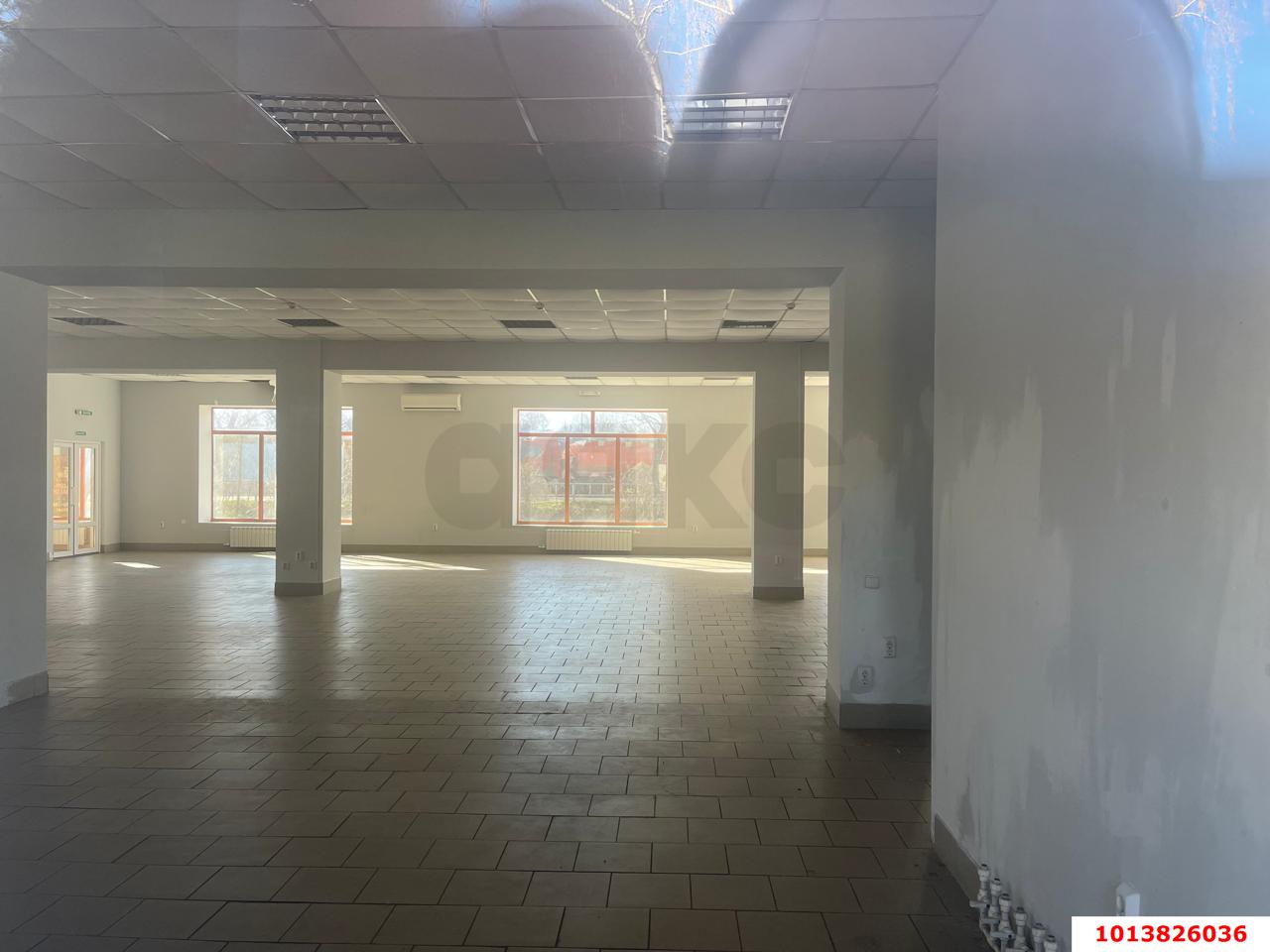 Фото №4: Торговое помещение 378 м² - Павловская, ул. Проезжая, 33