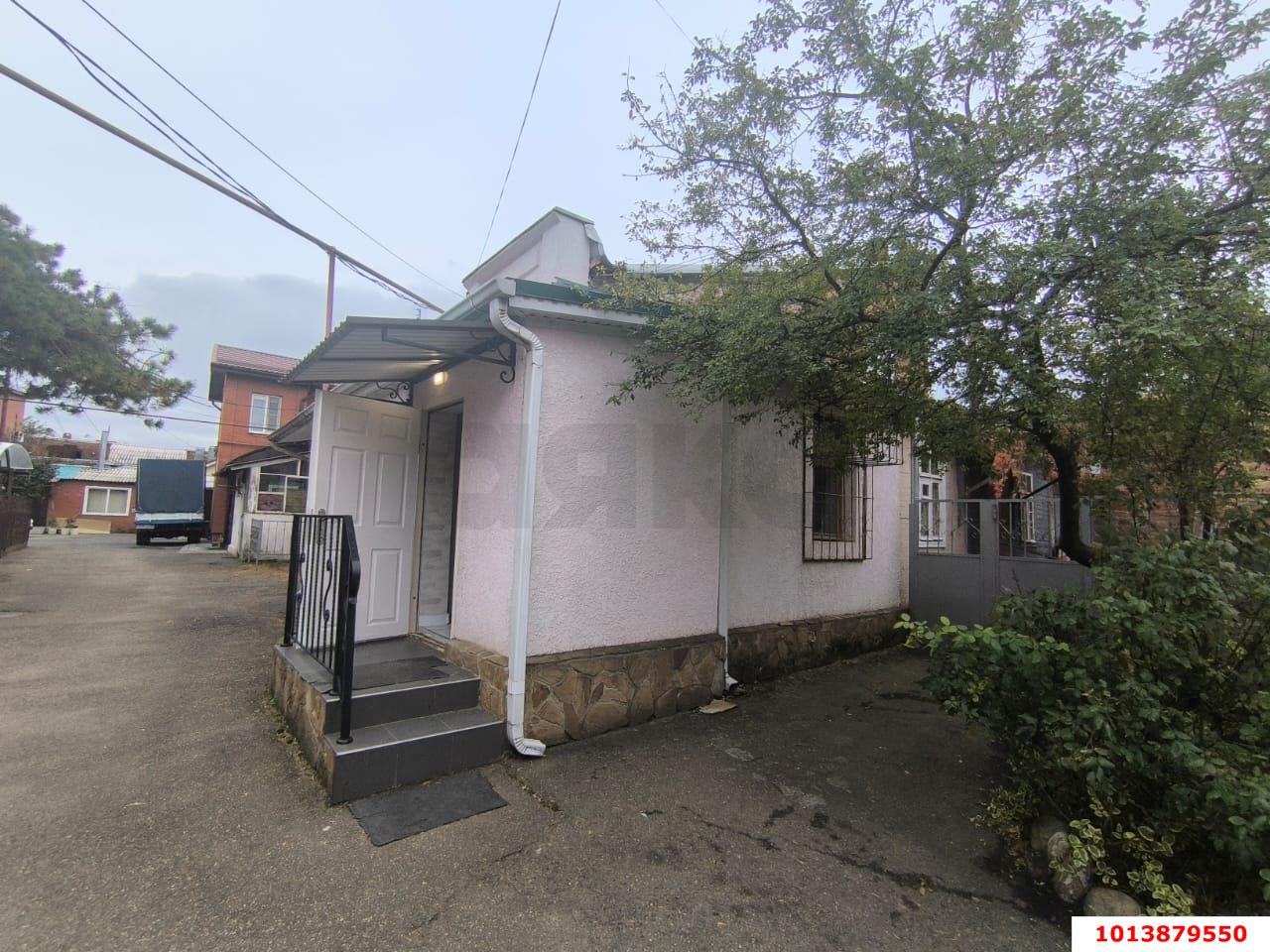 Фото №4: Торговое помещение 61 м² - Краснодар, Центральный, ул. Кирова, 104