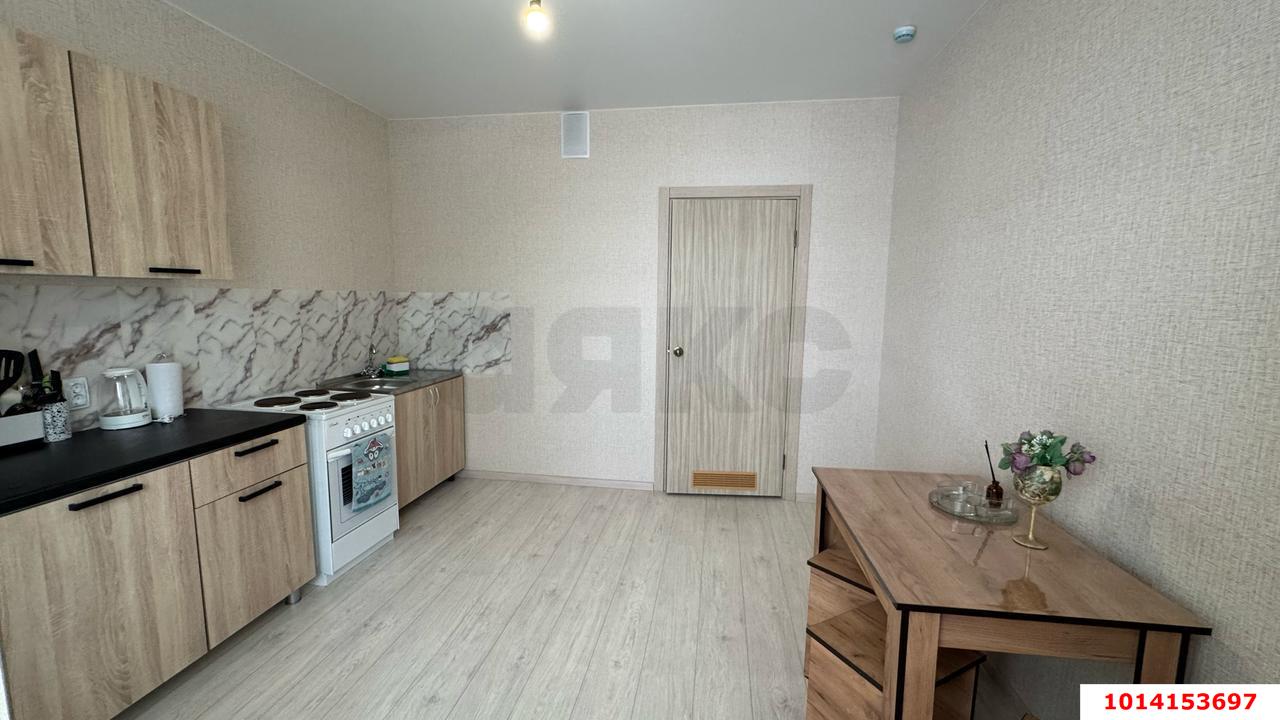 Фото №3: 2-комнатная квартира 64 м² - Краснодар, жилой комплекс Квартал № 6, ул. имени Героя Советского Союза Николая Воробьёва, 17