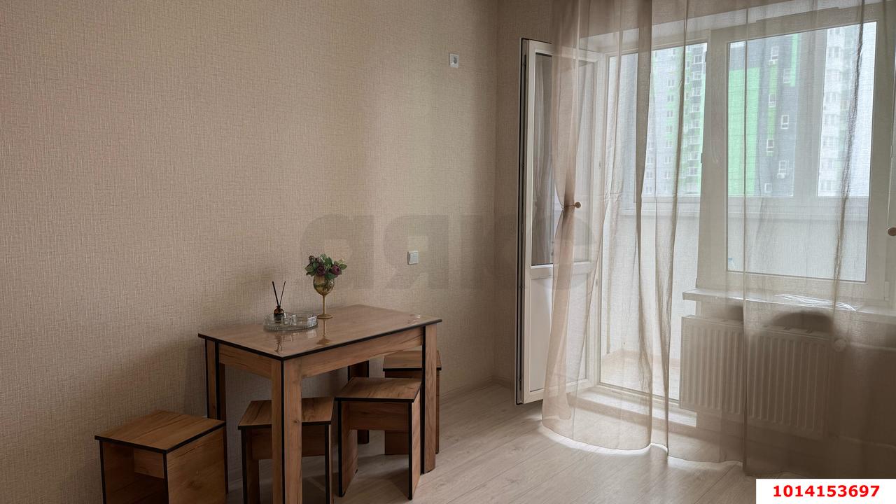 Фото №4: 2-комнатная квартира 64 м² - Краснодар, жилой комплекс Квартал № 6, ул. имени Героя Советского Союза Николая Воробьёва, 17