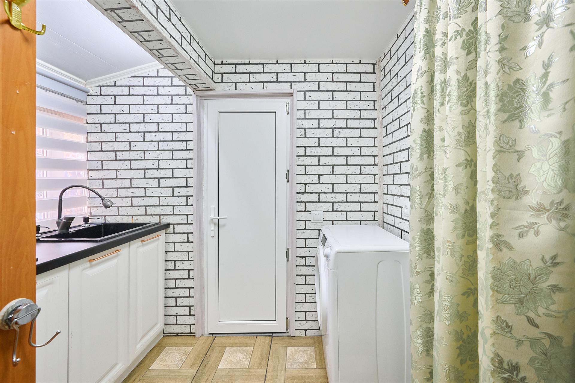 Фото №6: 2-комнатная квартира 32 м² - Краснодар, Центральный внутригородской округ, мкр. Дубинка, ул. имени Чехова, 32