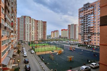 Фото №1: 3-комнатная квартира 101 м² - Краснодар, мкр. Гидростроителей, ул. имени Валерия Гассия, 2