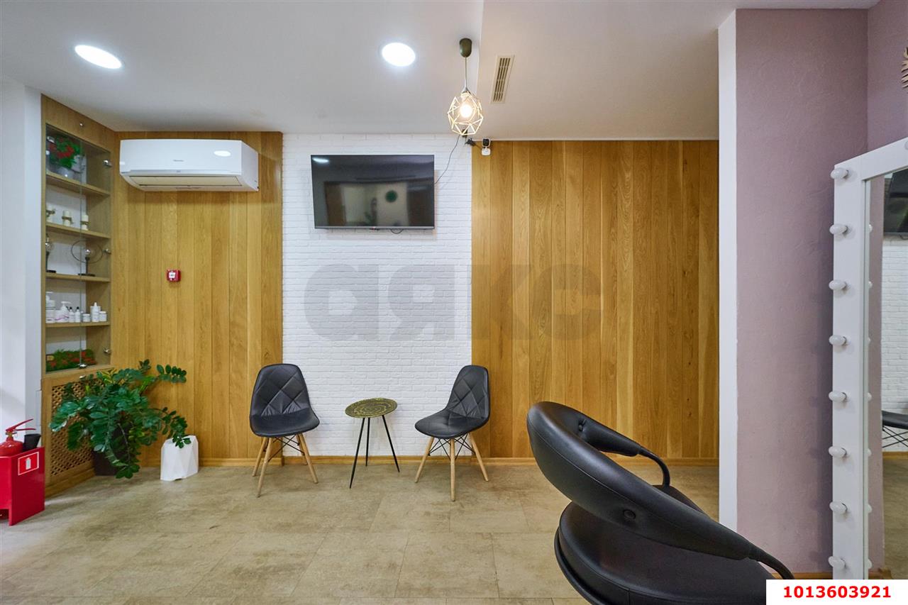 Фото №24: Торговое помещение 68 м² - Краснодар, Панорама, ул. Восточно-Кругликовская, 22/3
