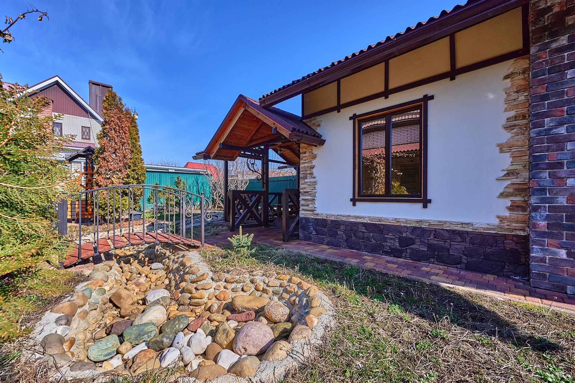 Фото №9: Дом 198 м² + 6.7 сот. - Тлюстенхабль, ул. Кубанская, 7Б