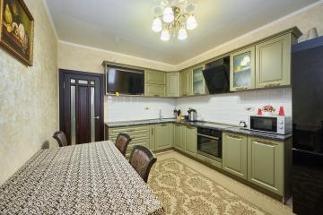 Фото №1: 2-комнатная квартира 65 м² - Краснодар, мкр. Черёмушки, ул. Кубанская, 52